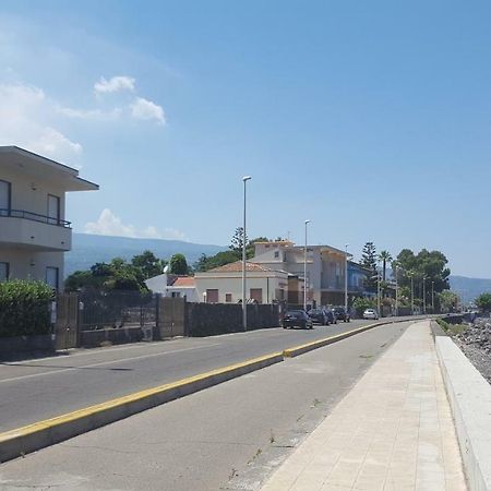 Casa Del Levante Riposto Exterior photo