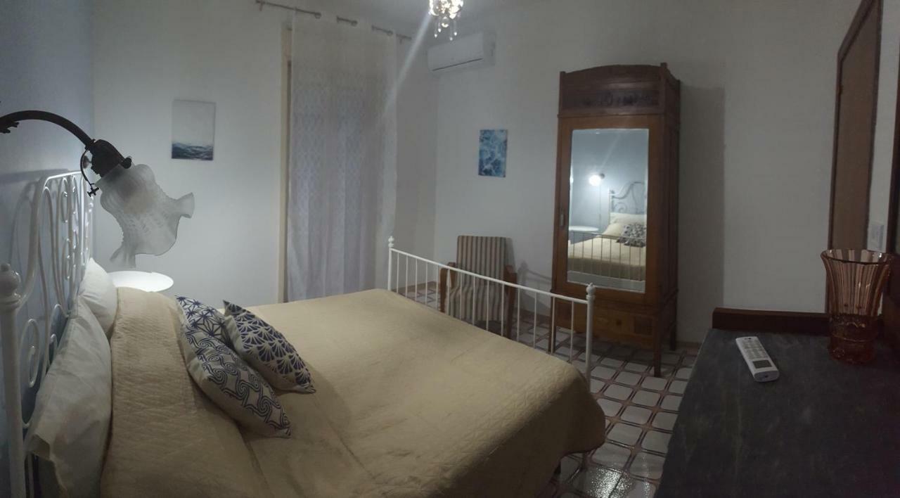 Casa Del Levante Riposto Exterior photo